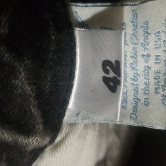 Robin Jean's 42 X 34 - Picture 9 of 9